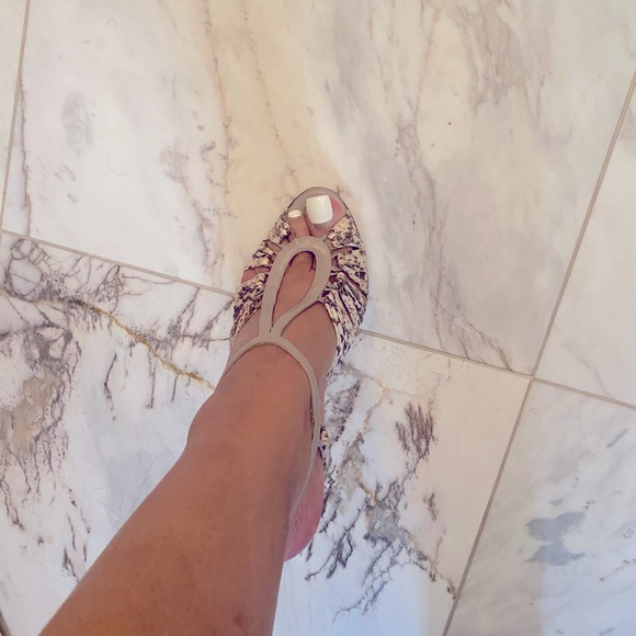 Classy, but Sexy Python Jimmy Choo Shoes. Size 38 1/2. Very Comfortable! - Picture 8 of 10